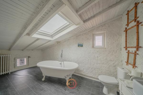Maison 5 pièce(s) 2 chambre(s) 131 m²