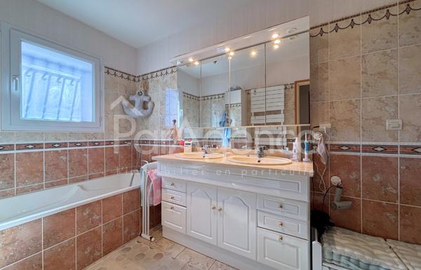 Maison de plain-pied Vue sur lac 4pp 143 m2 habitables s