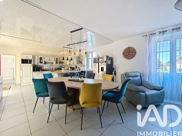 Maison à vendre 7 pièces 170 m² Plaine-et-Vallées