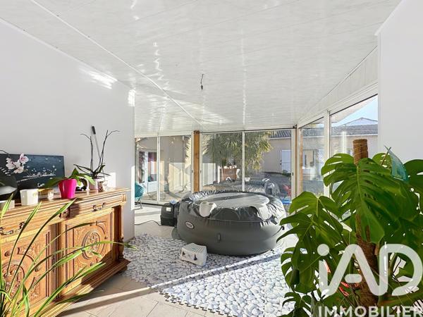 Maison à vendre 7 pièces 170 m² Plaine-et-Vallées