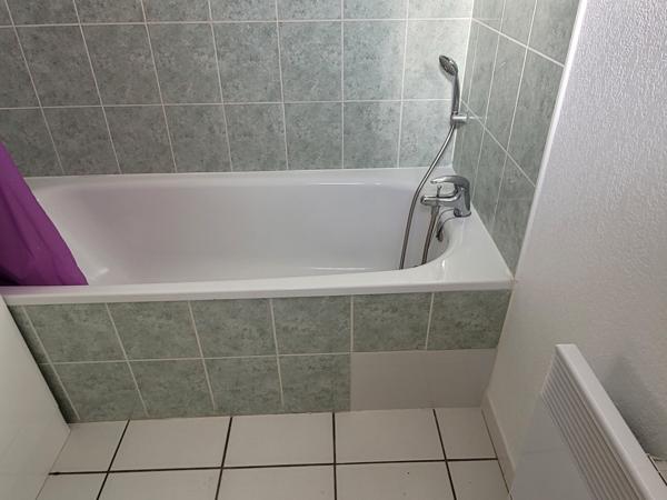 EXCLUSIVITÉ T2 Duplex Meublé avec Terrasse, Parking et Piscine ? Saint-Saturnin-lès-Avignon