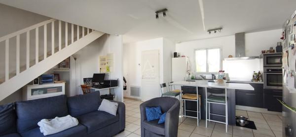 Maison T3 vendue louée – Royan – Jardin, terrasse et 2 stationnements