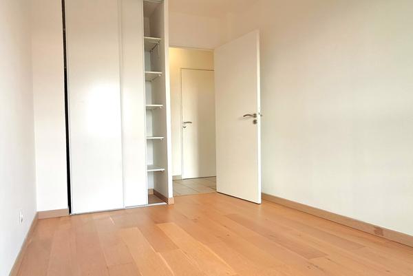 DERNIER ETAGE AVEC TERRASSE