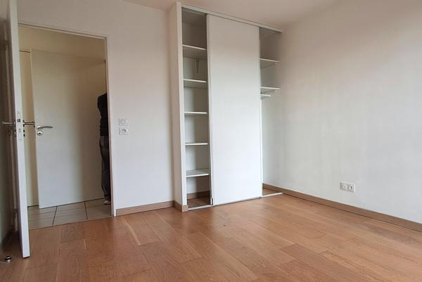 DERNIER ETAGE AVEC TERRASSE