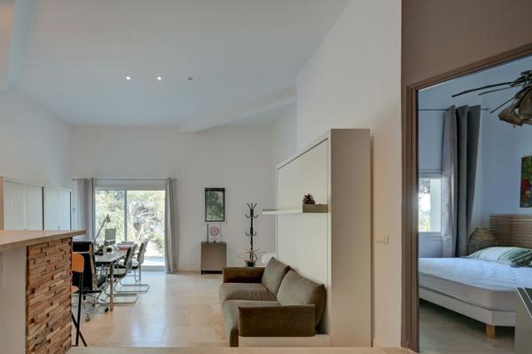 Vente Maison de luxe Saint-Cyr-sur-Mer 7 Pièces 220 m²