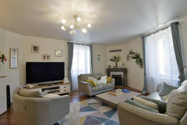 Maison à vendre 8 pièces de 250 m²