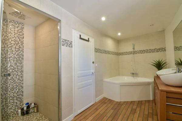 Maison à vendre 8 pièces de 250 m²