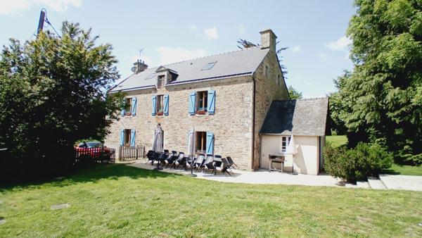 Vente Demeure265 m² - 11 Pièces - LANGUIDIC (56440)