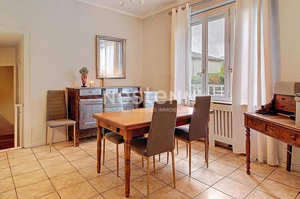 Maison Bron 5 pièces 4 chambres avec garage et sous-sol aménageable 115m2 habitable