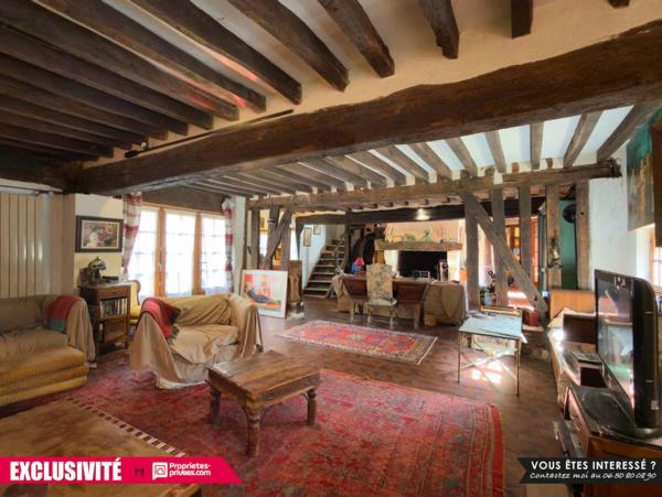 EXCLUSIVITÉ - Rugles - Bâtisse XIX de 226 m² - Centre-bourg, au calme, en bord de Risle