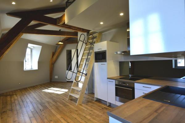 APPARTEMENT T2 A LOUER A ROANNE - PLACE DU MARCHE