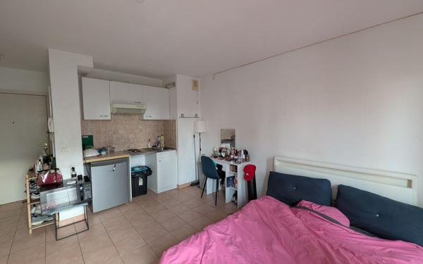 Appartement à vendre    1 pièce • 24 m2 Marseille 5
