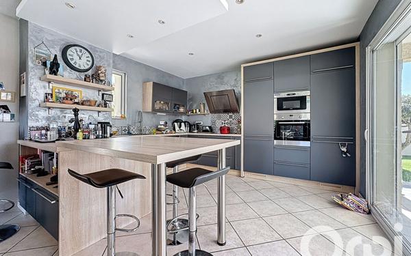 Maison à vendre    6 pièces • 200 m2 Saleilles