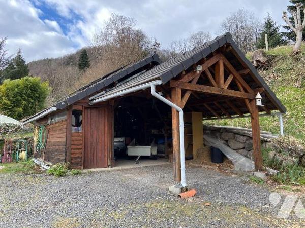 MARMANHAC, sur terrain de 4632 m², maison d'habitation comprenant RDC entrée,  chaufferie/buand...