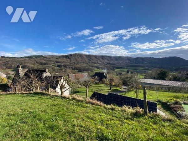MARMANHAC, sur terrain de 4632 m², maison d'habitation comprenant RDC entrée,  chaufferie/buand...