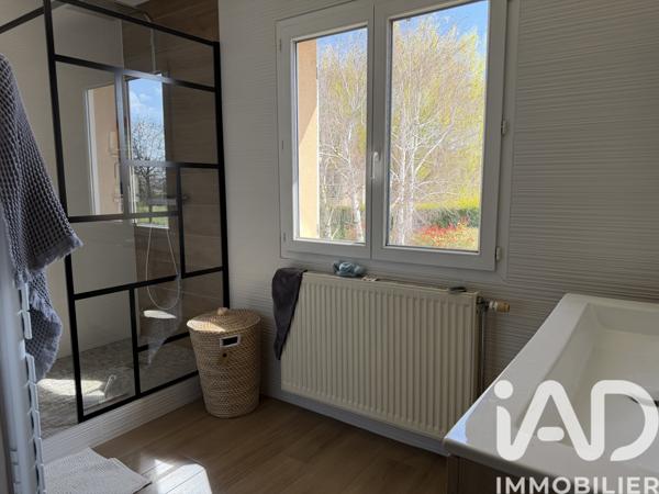 Maison à vendre 6 pièces 173 m² Chassieu