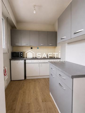 Situé à Mulhouse (68100) – Studio 29,5 m2 avec terrasse et fort potentiel dans résidence sécurisée avec ascenseur, très proche canal vue dégagée sur l’Almaleggo et à 12 mn à pied de la gare.