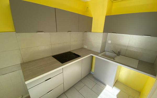 Appartement à louer    2 pièces • 55 m2 La Grande-Motte