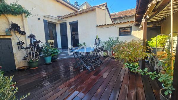 Maison très cosy avec terrasse, un havre de paix proche des commodités, commerces, transports. ( St Loup,Pont Vivaux )