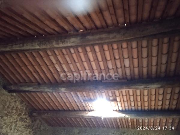 REMISE AGRICOLE AVEC JARDIN