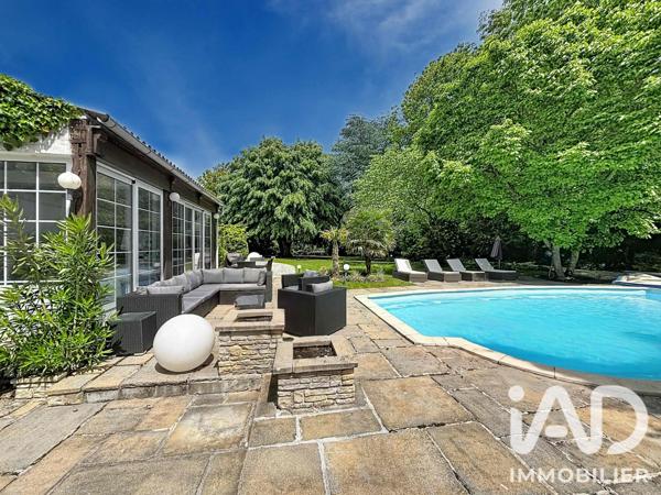 Maison à vendre 10 pièces 639,9 m² Guignes