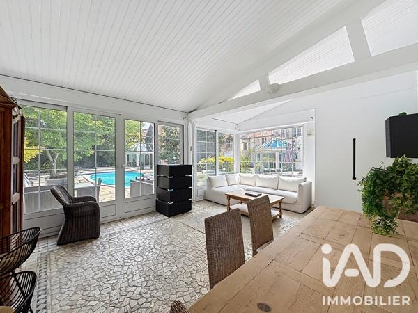 Maison à vendre 10 pièces 639,9 m² Guignes