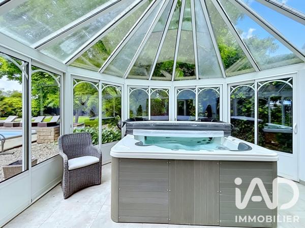 Maison à vendre 10 pièces 639,9 m² Guignes