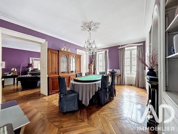 Maison à vendre 10 pièces 639,9 m² Guignes