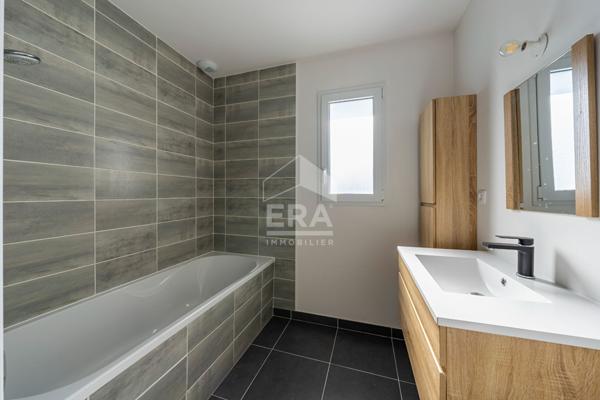 Maison Breuillet de 2021 / 3 Chambres / DPE:A