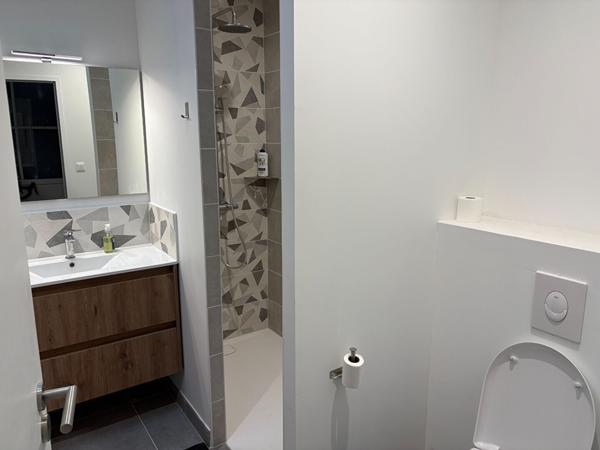 Maison de ville rénovée dans Bressuire de 105m² avec un jardin clos