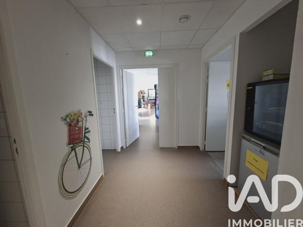 Immeuble à vendre 313 m² Venasque