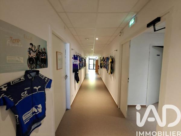 Immeuble à vendre 313 m² Venasque