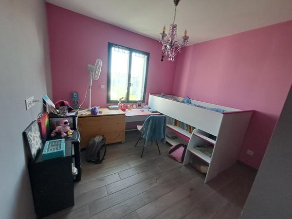 Maison plain-pied récente 4 chambres proche de Saintes Saintes (17100)