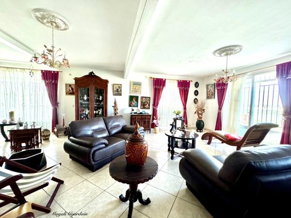 EN EXCLUSIVITE - GRANDE VILLA AVEC VUE PANORAMIQUE - SAINT FRANCOIS