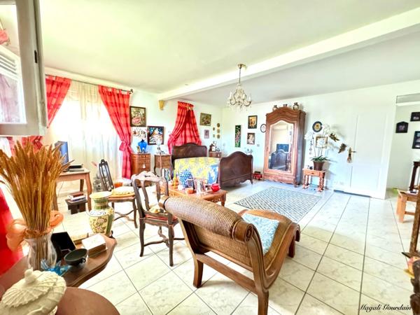 EN EXCLUSIVITE - GRANDE VILLA AVEC VUE PANORAMIQUE - SAINT FRANCOIS