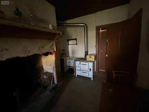 Maison à vendre à Ally dans le Cantal (15700), ref : 15060/1156