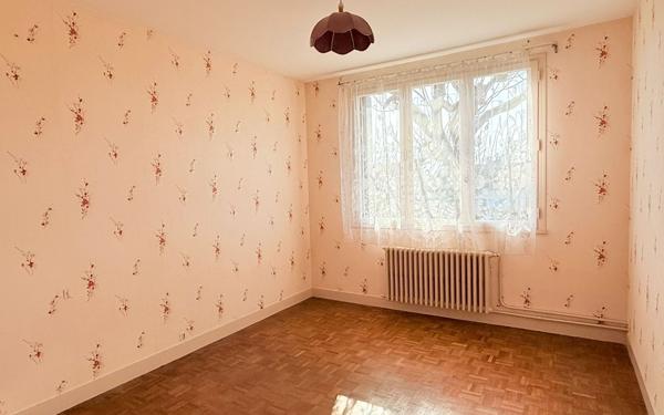 Maison à vendre    5 pièces • 92 m2 Jouy-le-Châtel