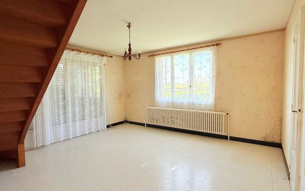 Maison à vendre    5 pièces • 92 m2 Jouy-le-Châtel