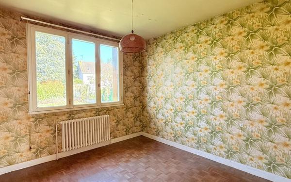 Maison à vendre    5 pièces • 92 m2 Jouy-le-Châtel