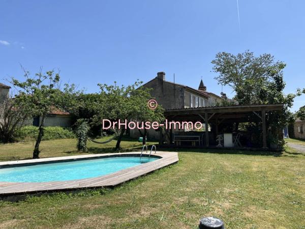 Maison à vendre 8 pièces de 213 m²