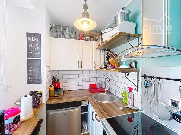 Appartement 2 pièces avec grande terrasse – 1er étage – Saint-Raphaël / Boulouris