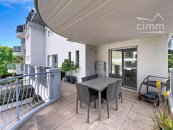 Appartement 2 pièces avec grande terrasse – 1er étage – Saint-Raphaël / Boulouris