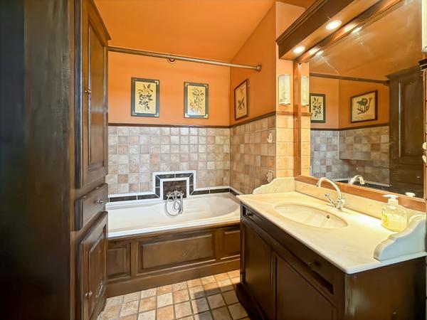 Magnifique propriété du XVIII sur un parc de 2 807m²