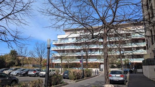 studio +parking +terrasse  RIVES DU LEZ / FAC RICHTER