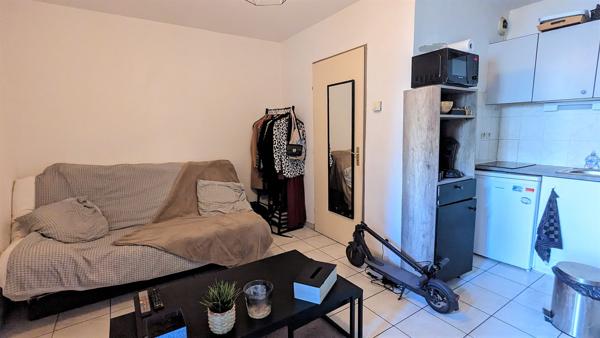 studio +parking +terrasse  RIVES DU LEZ / FAC RICHTER