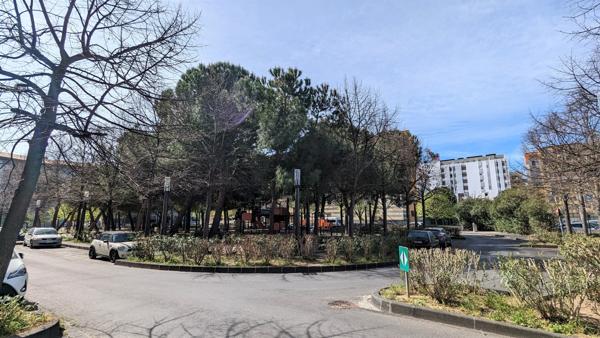 studio +parking +terrasse  RIVES DU LEZ / FAC RICHTER