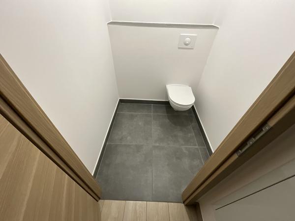 APPARTEMENT T2 ETAT NEUF AVEC TERRASSE ET PARKING PRIVATIF EN SOUS-SOL 25300 DOUBS PONTARLIER/ PONTARLIER
