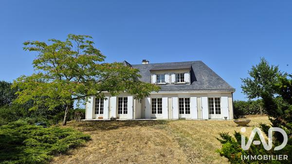 Maison à vendre 7 pièces 160 m² Rives-du-Loir-en-Anjou