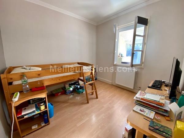 AUCH Haute-ville / Maison de 100m2 avec terrasse et location garage