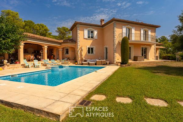 Elégante villa au charme néo-provençal